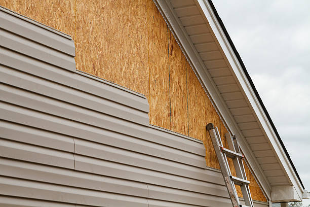 Professional Siding Inspection technician working in Volant, PA